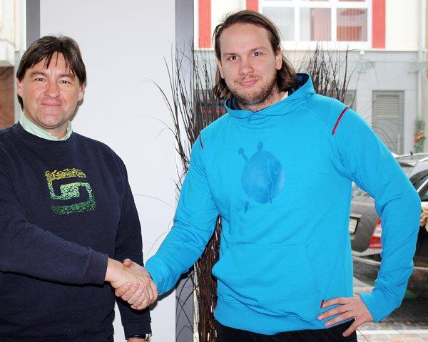 HBW-Geschäftsführer  Bernd Karrer mit Nikolaos Katsigiannis