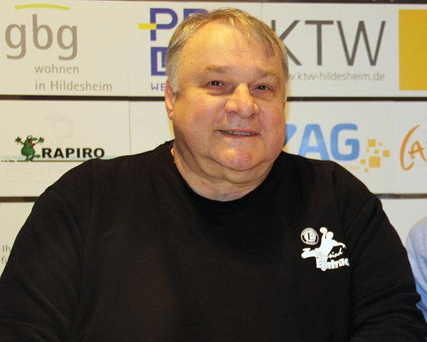 Hildesheim-Trainer Gerald Oberbeck: "Der TV Großwallstadt war ein starker Gegner aber meine Mannschaft hat toll gekämpft, sodass wir am Ende knapp aber verdient gewonnen haben."