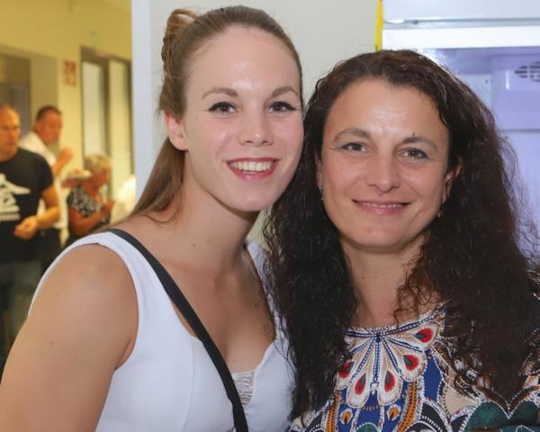 Andra Lucas kann auf eine schöne Kinder-und Jugendzeit bei der SG 09 Kirchhof zurück blicken. Immer besonders von ihrerer "Mam" Daniela Lucas unterstützt in Sachen Handball.