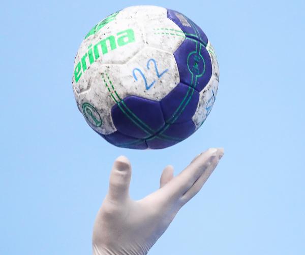 Die IG Handball sucht nach Beispielen wie Vereine und Mannschaften in der Corona-Pause am Ball geblieben sind